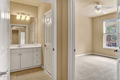 8539 Gate Parkway #9330, Jacksonville FL - photo 10 of 23