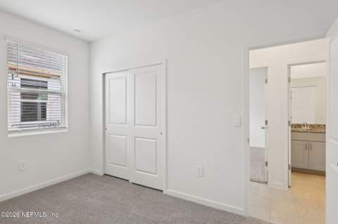 7361 Everett Forest Drive, Jacksonville FL - photo 12 of 23