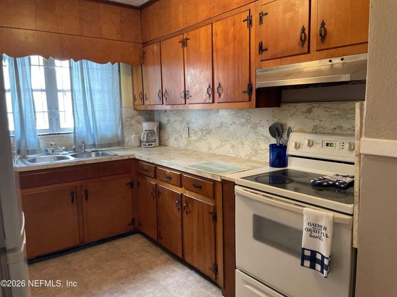 3 bedroom Single Family Residence at 1203 McConihe Street, Durkeeville, Jacksonville — photo 3