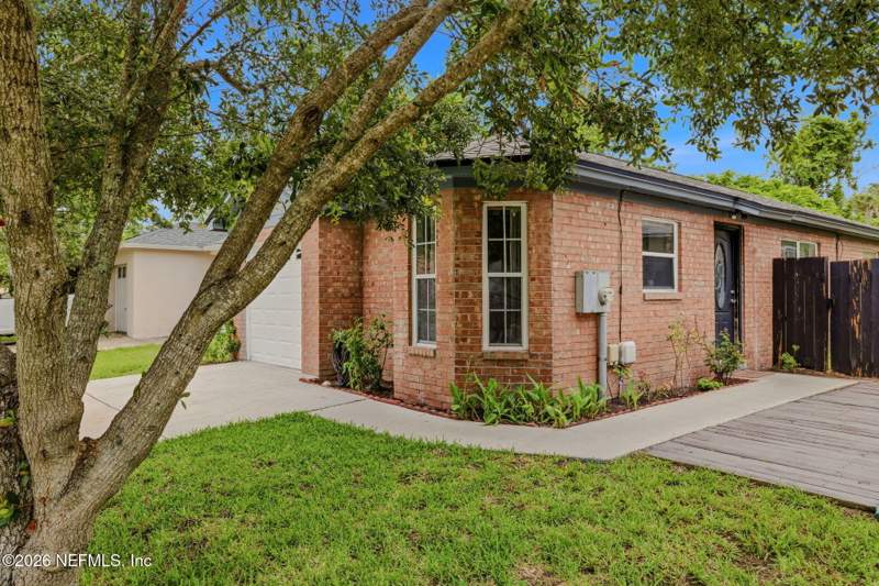 3 bedroom Single Family Residence at 2529 Americas Cup Circle, Courtyards Mayport, Atlantic Beach — photo 2