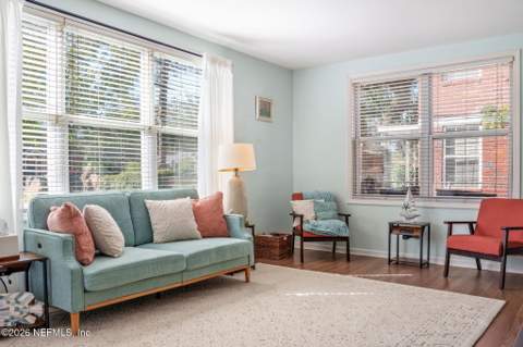 1263 Wolfe Street, Jacksonville FL - photo 8 of 22