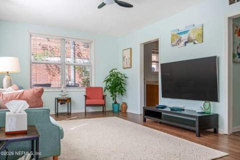 1263 Wolfe Street, Jacksonville FL - photo 6 of 22