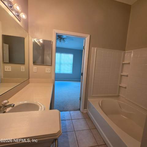 5875 Parkstone Crossing Drive, Jacksonville FL - photo 12 of 26