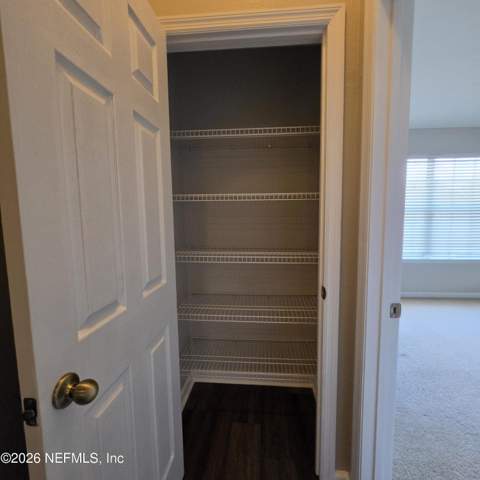 5875 Parkstone Crossing Drive, Jacksonville FL - photo 8 of 26
