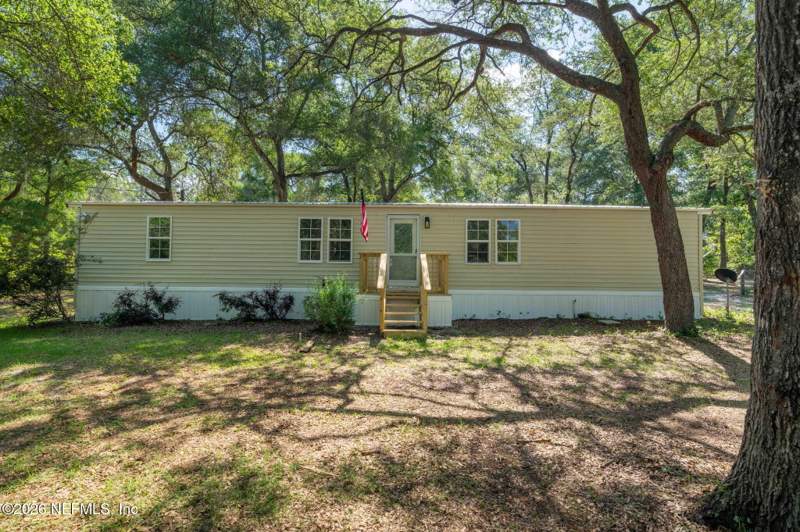 3 bedroom Manufactured Home at 8337 Singleton Place, Keystone Heights, Keystone Heights — photo 2