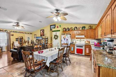 37153 S Pine Street, Hilliard FL - photo 8 of 51