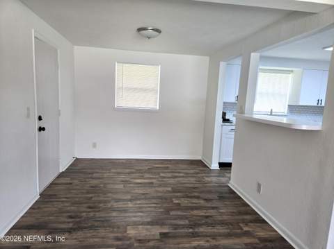 7056 Sonora Drive, Jacksonville FL - photo 7 of 22