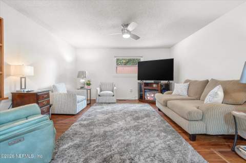 500 Walnut Street, Welaka FL - photo 15 of 51