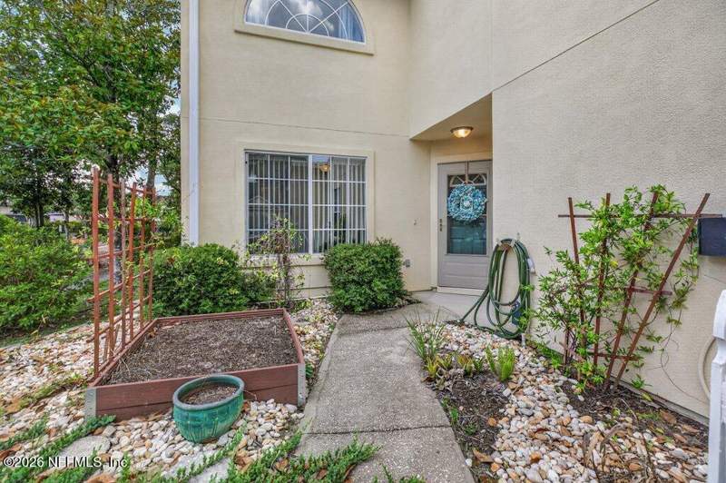 3 bedroom Townhouse at 74 Fox Valley Drive, Fox Valley, Orange Park — photo 4