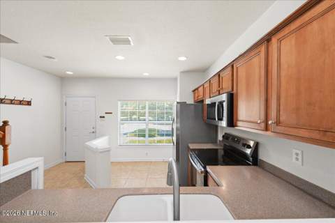 8125 Summer Point Court, Jacksonville FL - photo 13 of 52