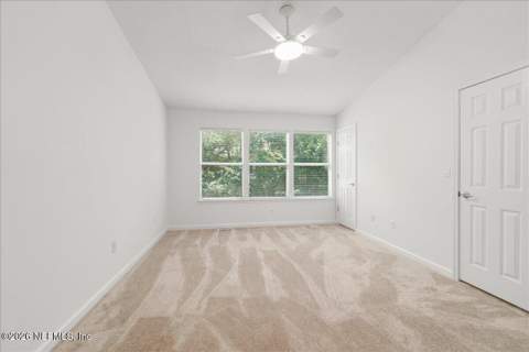 8125 Summer Point Court, Jacksonville FL - photo 10 of 52