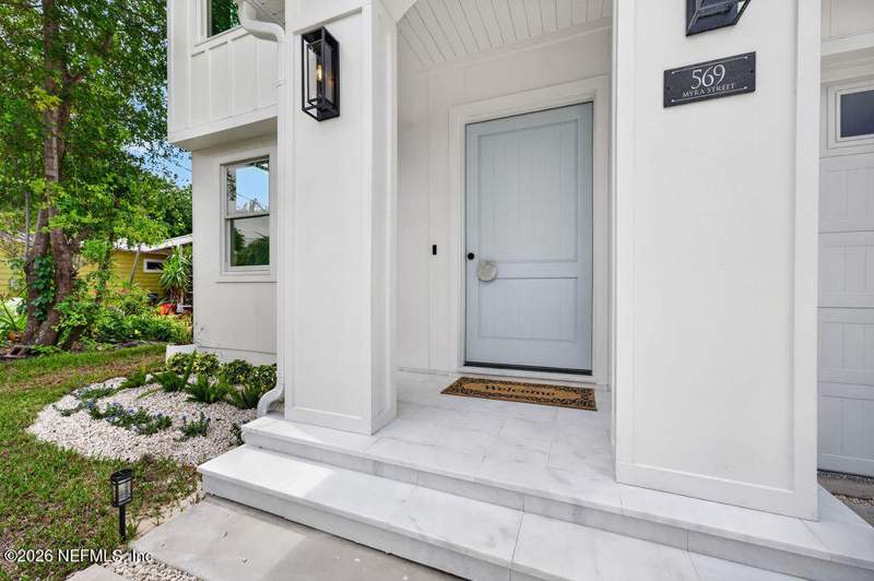 3 bedroom Single Family Residence at 569 Myra Street, Neptune Beach, Neptune Beach — photo 2