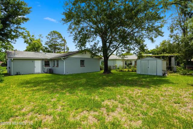 7428 WHITE ALDER DR Drive