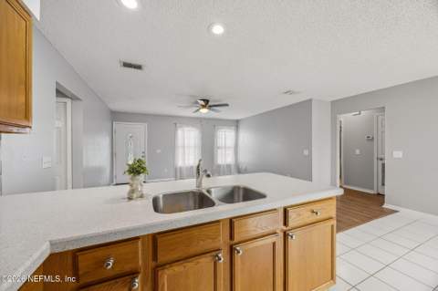 533 E Ohio Avenue, Macclenny FL - photo 13 of 30