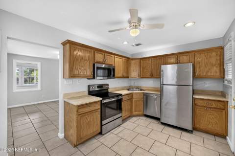 1428 Gay Avenue, Jacksonville FL - photo 7 of 19