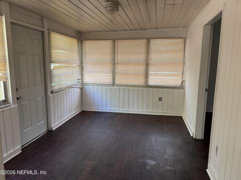 9061 Monroe Avenue, Jacksonville FL - photo 8 of 10