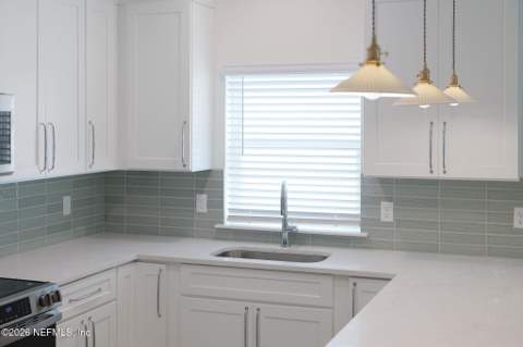 878 W 4th Street, St. Augustine FL - photo 10 of 33