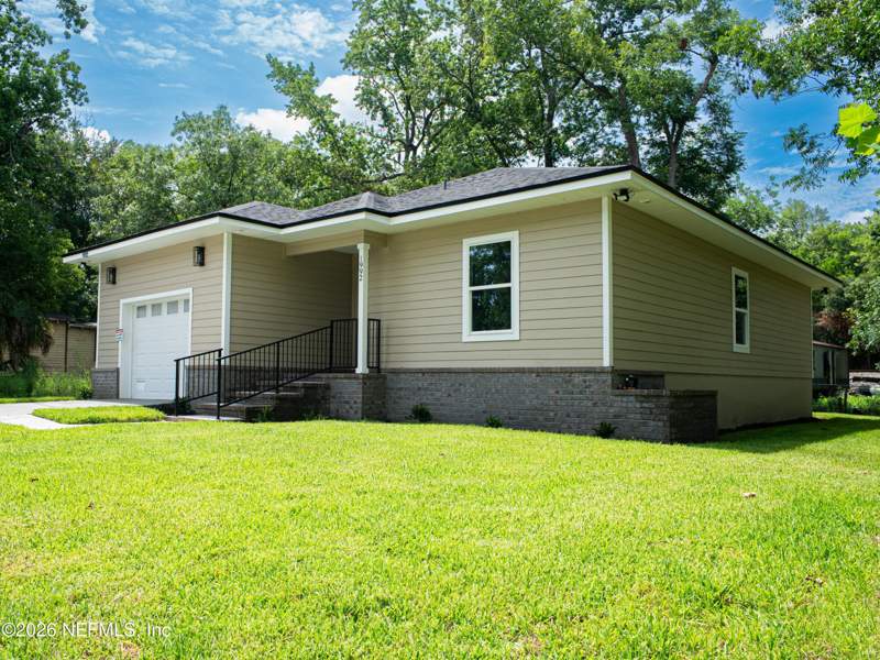 3 bedroom Single Family Residence at 1992 W 20th Street, Grand Boulevard, Jacksonville — photo 4
