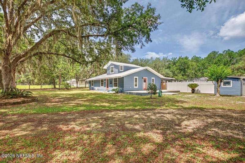 3 bedroom Single Family Residence at 121 Daren Drive, Interlachen Lakes Estates, Palatka — photo 5