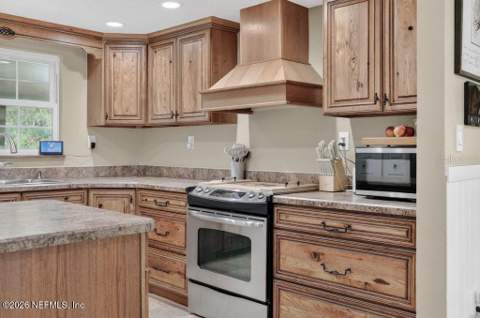 121 Daren Drive, Palatka FL - photo 15 of 43