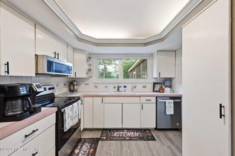1714 Lighty Lane, Neptune Beach FL - photo 17 of 48