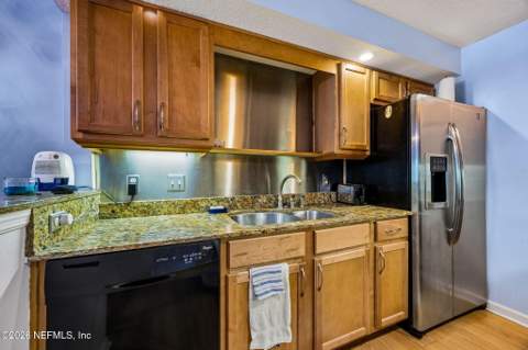 5375 Ortega Farms Boulevard #805, Jacksonville FL - photo 9 of 39