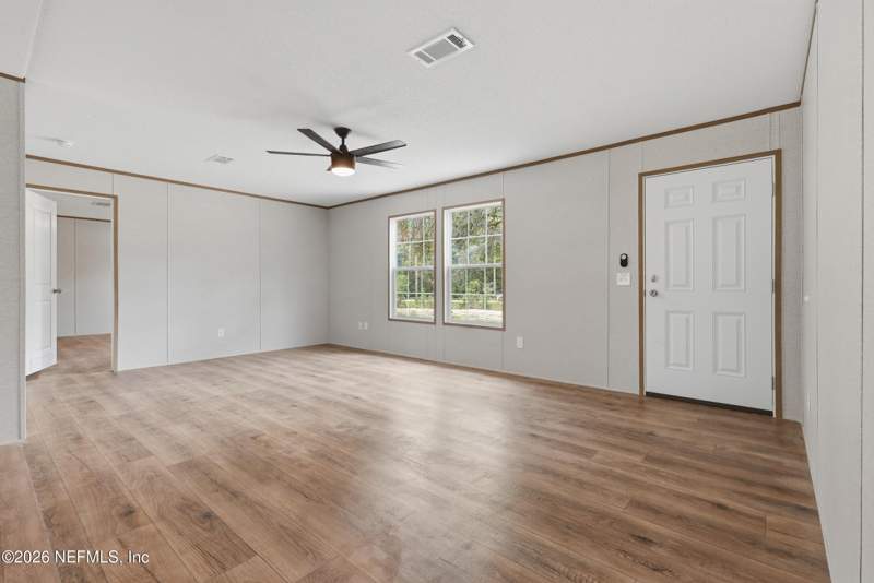 4 bedroom Mobile Home at 7533 Los Padres Avenue, Big Tree Lakes, Keystone Heights — photo 4
