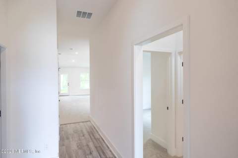 8309 Helmsley Boulevard, Jacksonville FL - photo 8 of 23