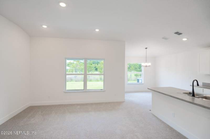 3 bedroom Single Family Residence at 8393 Helmsley Boulevard, Summerglen, Jacksonville — photo 5