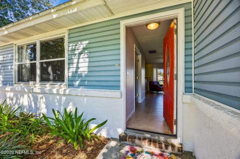 3346 America Avenue, Jacksonville Beach FL - photo 9 of 37