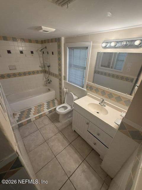 7635 Free Avenue, Jacksonville FL - photo 6 of 25