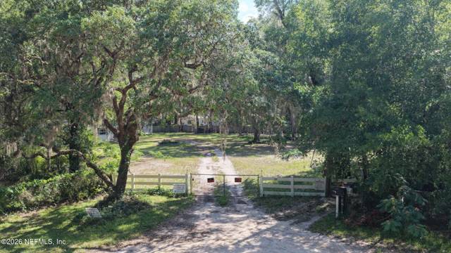 Wolfe Place Little Farms