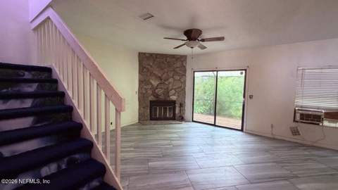 5568 La Moya Avenue #10, Jacksonville FL - photo 7 of 30