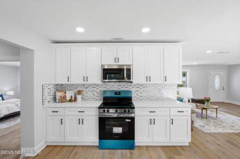 962 Grove Park Drive, Orange Park FL - photo 15 of 40