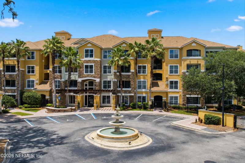 2 bedroom Condominium at 8539 Gate Parkway #9235, Villa Medici, Jacksonville — photo 1