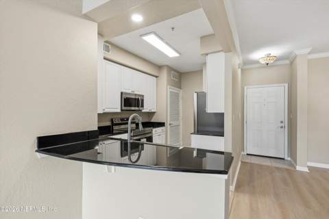 8539 Gate Parkway #9235, Jacksonville FL - photo 8 of 25
