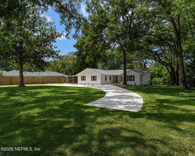 5 bedroom Single Family Residence at 1277 Lake Asbury Drive, Lake Asbury, Green Cove Springs — photo 3