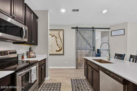 3824 Arbor Mill Circle, Orange Park FL - photo 12 of 75