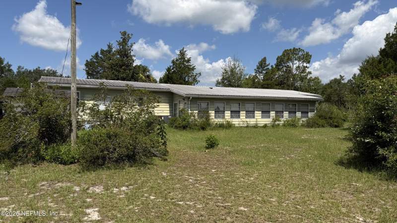 3 bedroom Mobile Home at 304 Dawn Avenue, Interlachen Estate, Interlachen — photo 2