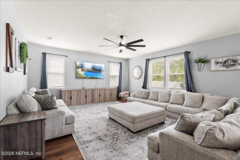4518 Pine Ridge Parkway, Middleburg FL - photo 8 of 57