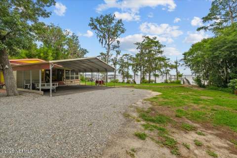 316 Riviera Drive, Crescent City FL - photo 8 of 49