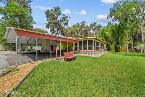 316 Riviera Drive, Crescent City FL - photo 10 of 49