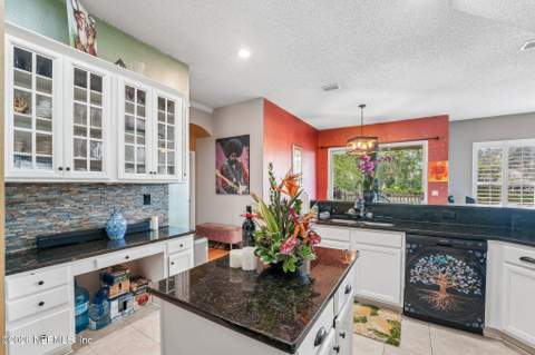 2976 Marsh Elder Drive, Jacksonville FL - photo 10 of 51