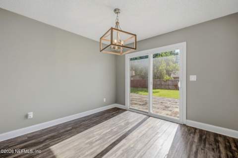437 Hawaiian Terrace, Jacksonville FL - photo 8 of 35