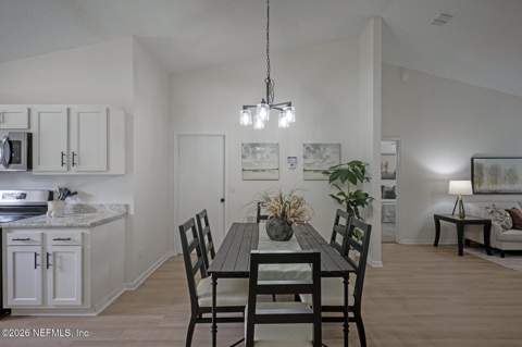 12250 Cobblestone Circle, Jacksonville FL - photo 7 of 37