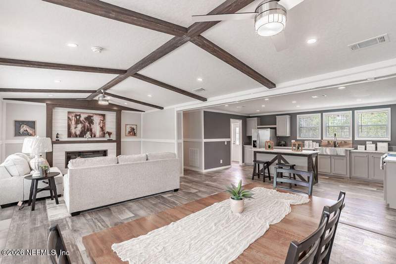 3 bedroom Mobile Home at 230 Redeye Road, Interlachen Lakes Estates, Florahome — photo 5