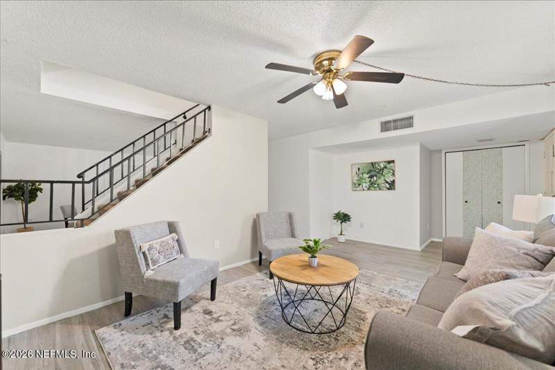3 bedroom Townhouse at 8140 Sutton Place, Sutton Place, Jacksonville — photo 5