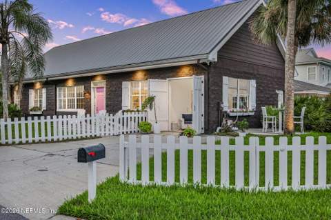 487 33rd Avenue, Jacksonville Beach FL - photo 7 of 60