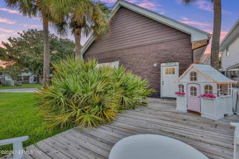 487 33rd Avenue, Jacksonville Beach FL - photo 8 of 60