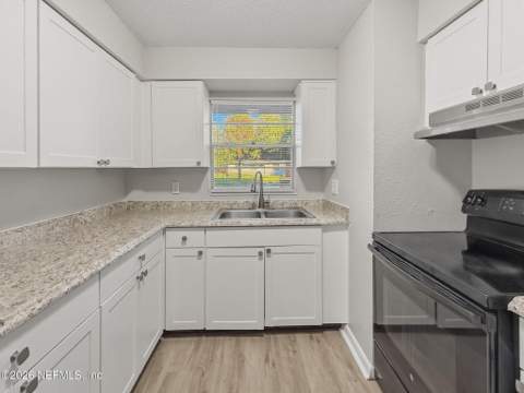 9753 Waynesboro Avenue, Jacksonville FL - photo 21 of 54